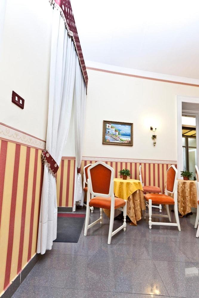 B&B MediNapoli Bagian luar foto