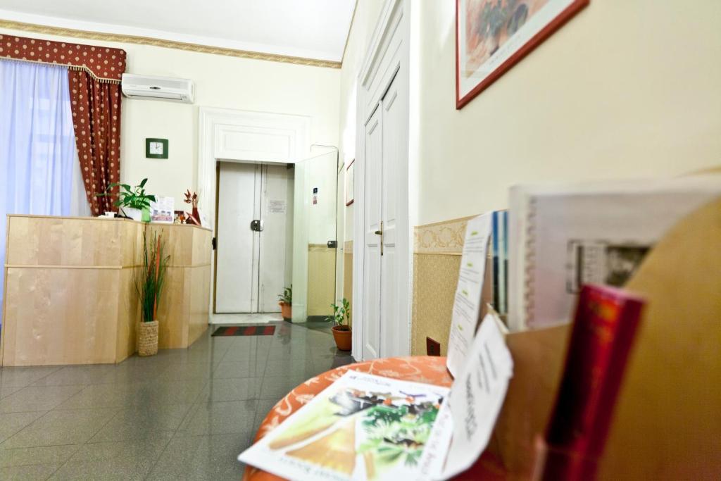 B&B MediNapoli Bagian luar foto